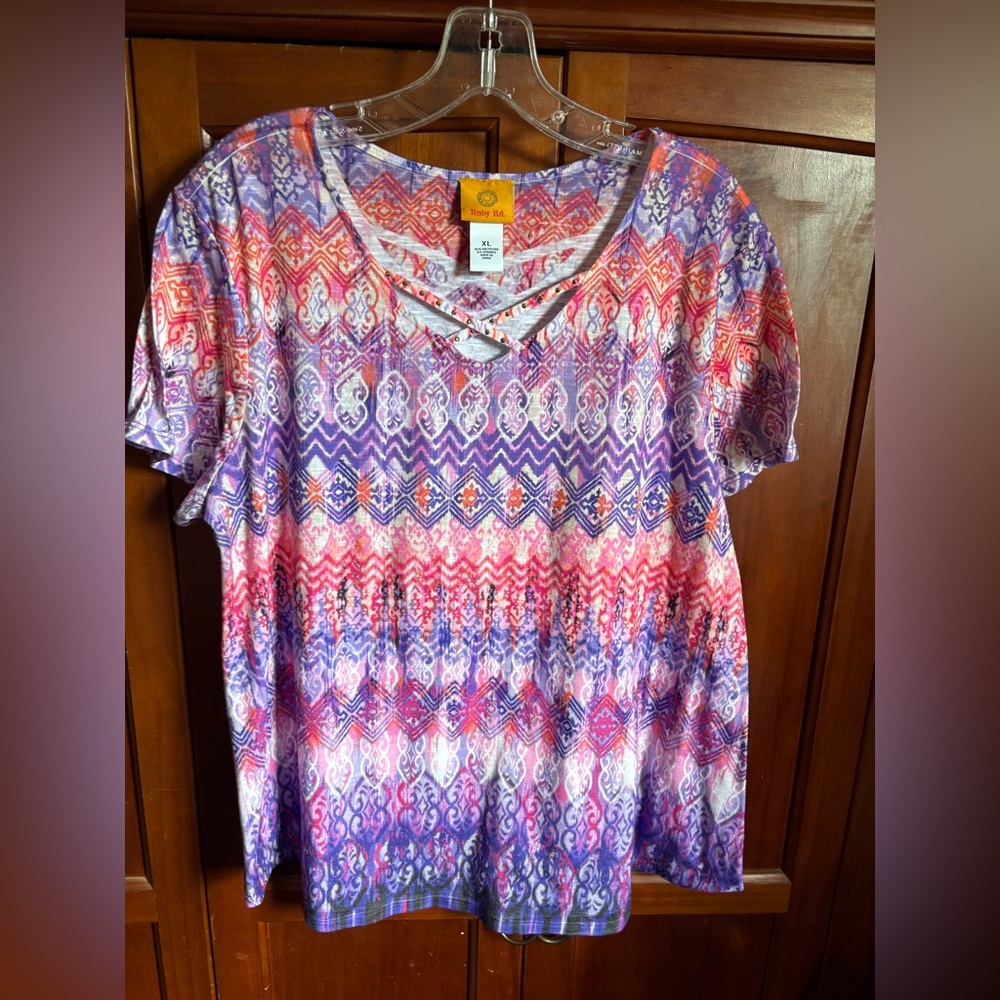 Ruby Rd. Multicolor‎ Geometric Print Blouse #1441 - Picture 2 of 5